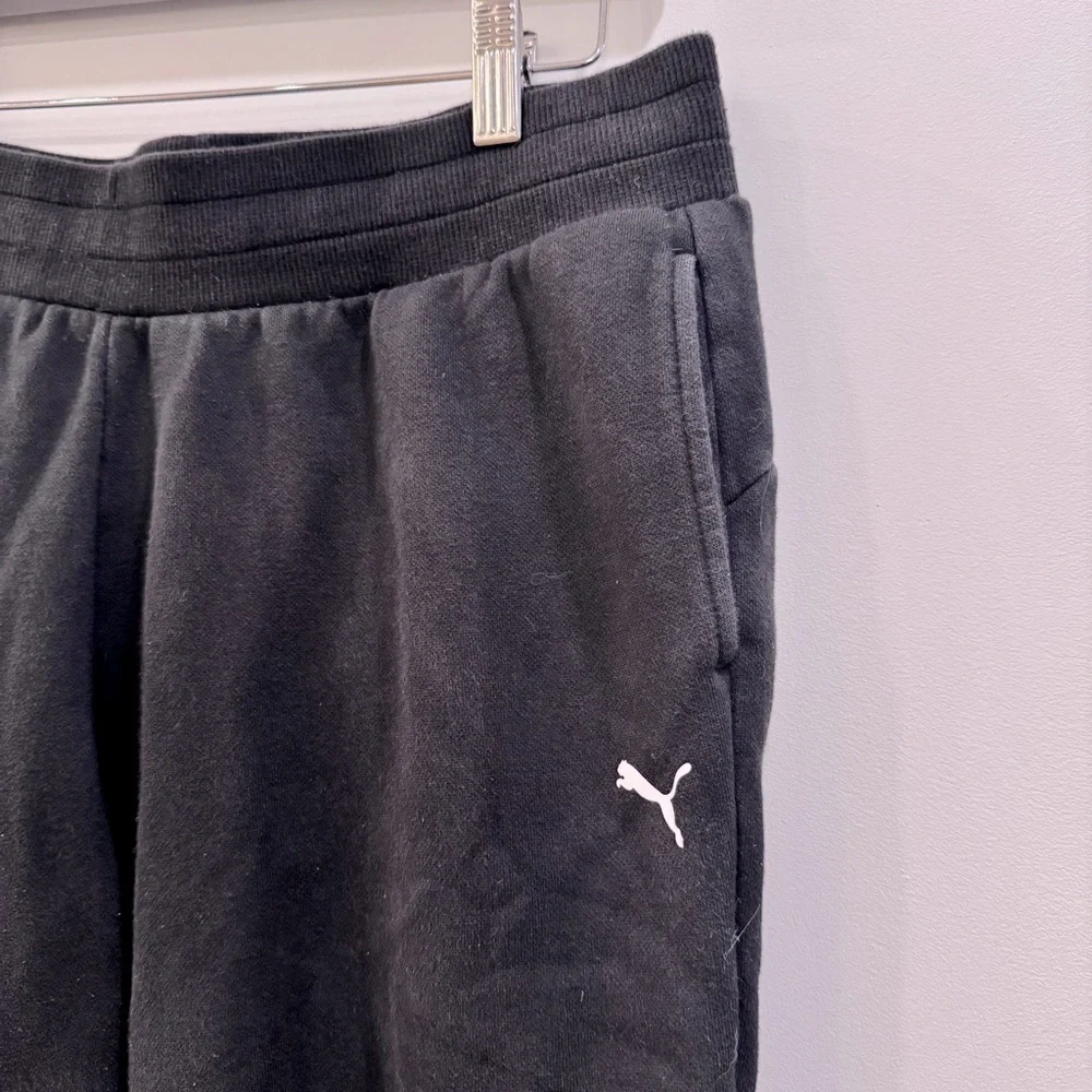 Puma Black Sweatpants with Tapered Fit and Elastic Waistband - Picture 2 of 3